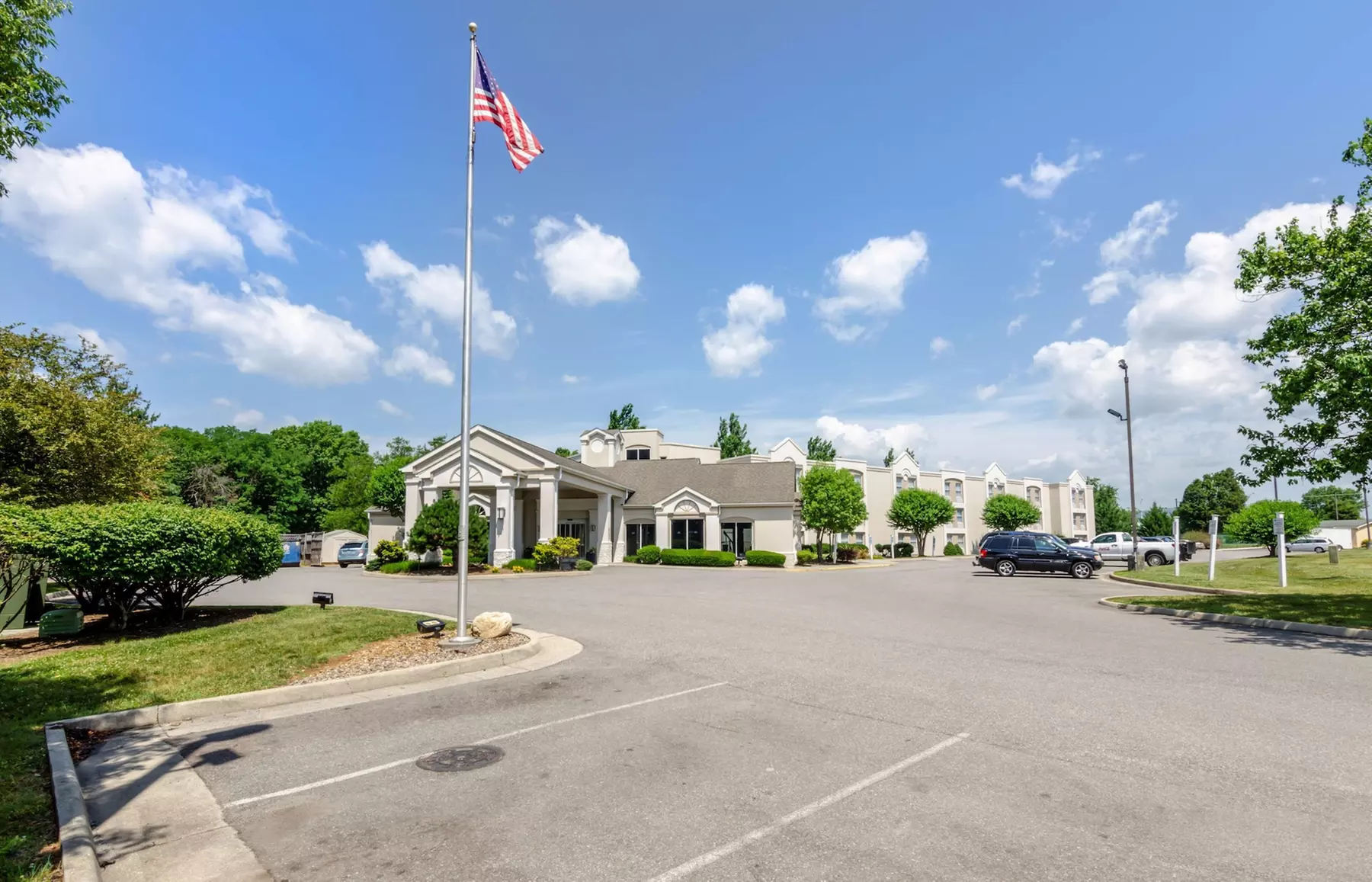 Best Western Plus Inn at Valley View - Primary Image