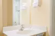 Days Inn by Wyndham St. George - Second Medium