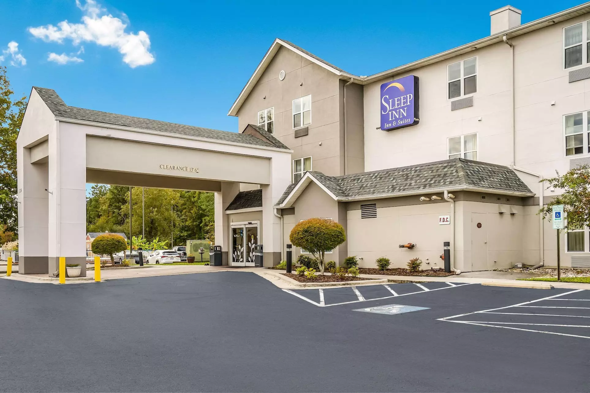 Sleep Inn & Suites Jacksonville near Camp Lejeune - Primary Image