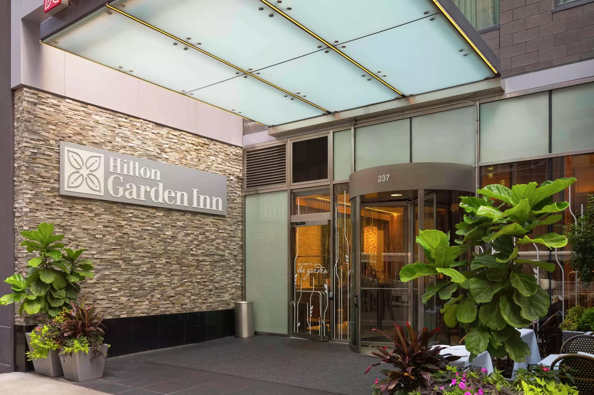 Hilton Garden Inn New York/Central Park South-Midtown West - Primary Image