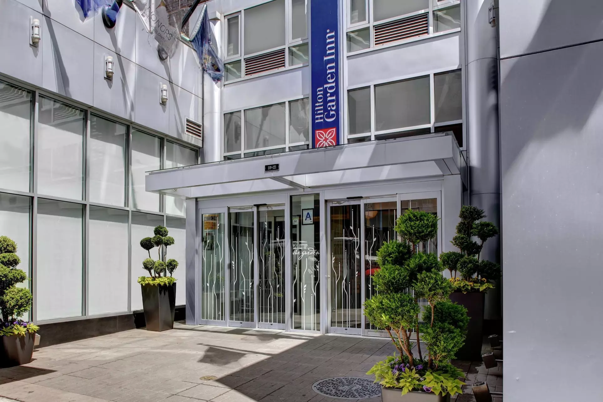 Hilton Garden Inn New York/Manhattan-Chelsea - Primary Image