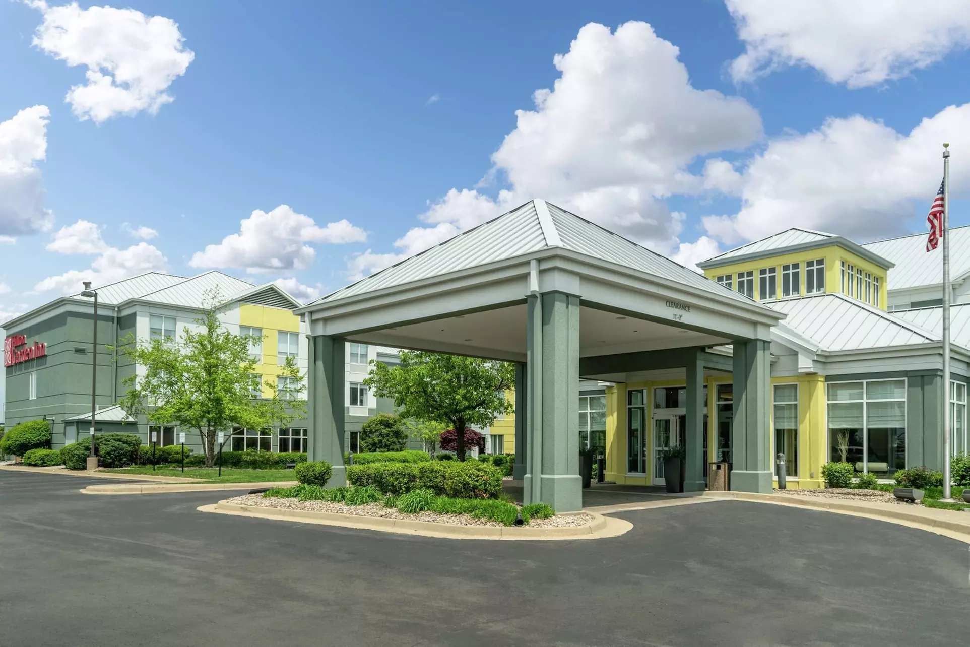 Hilton Garden Inn Louisville East - Primary Image