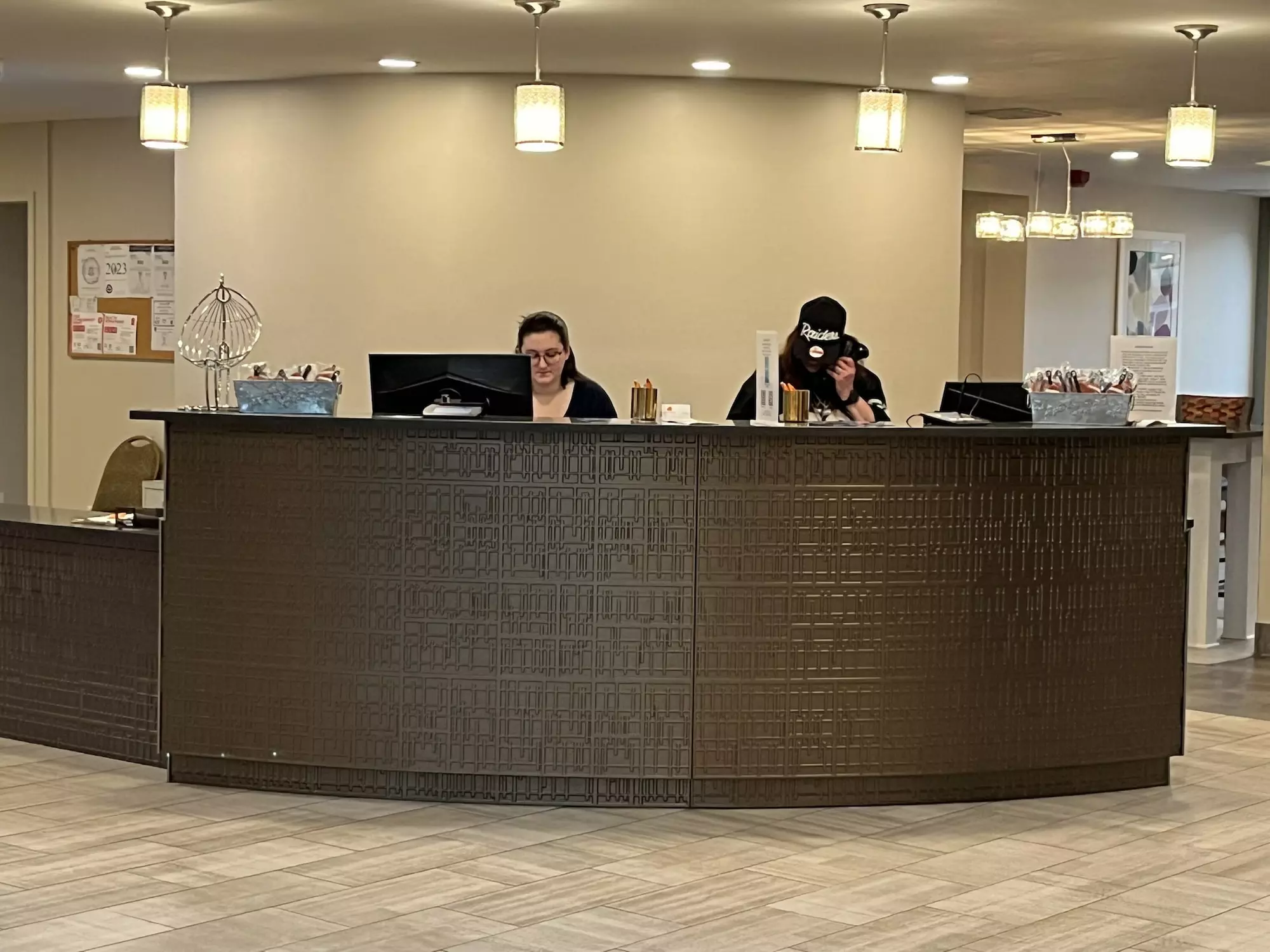Orangewood Inn & Suites Kansas City Airport - Primary Image