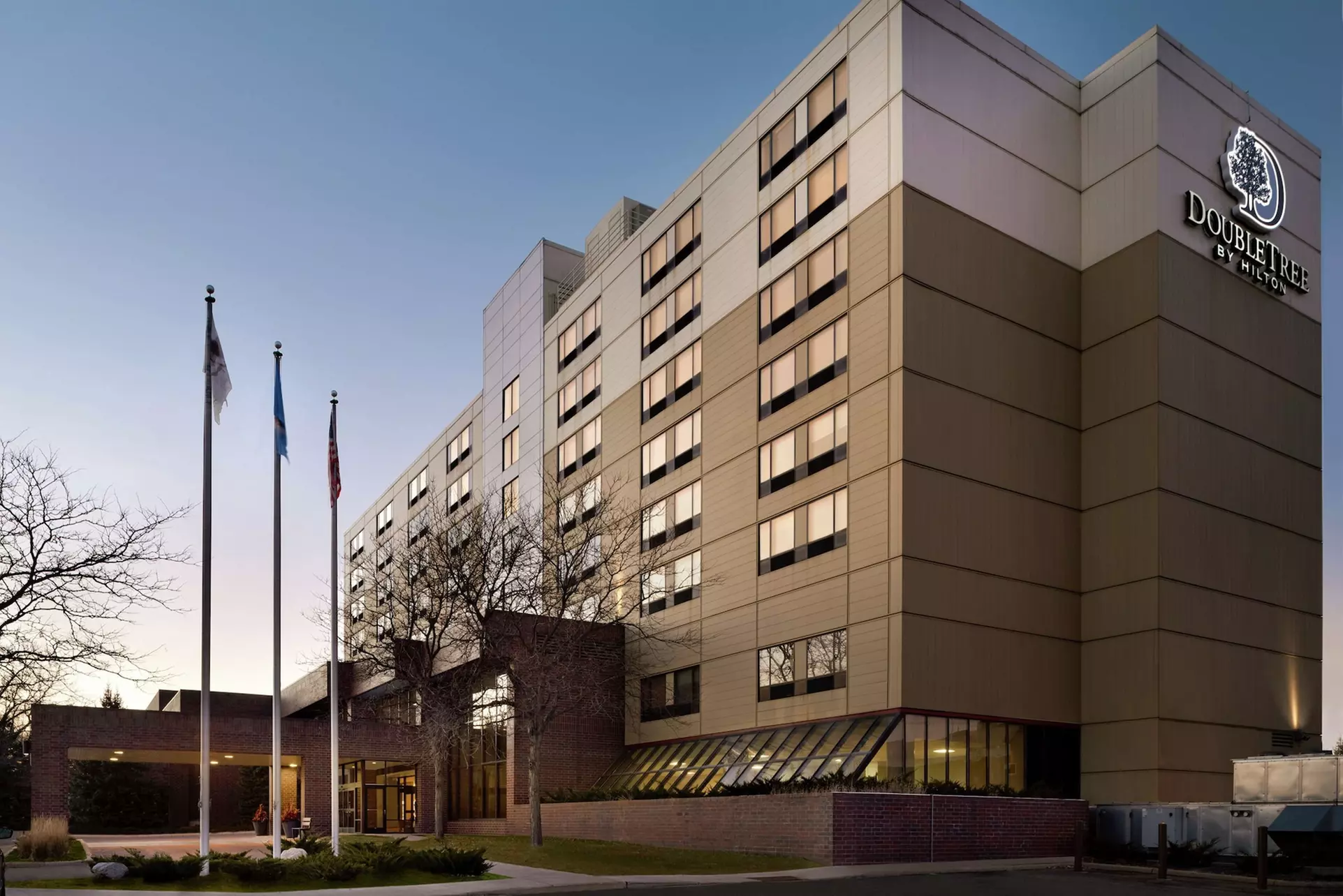 DoubleTree by Hilton St. Paul East - Primary Image
