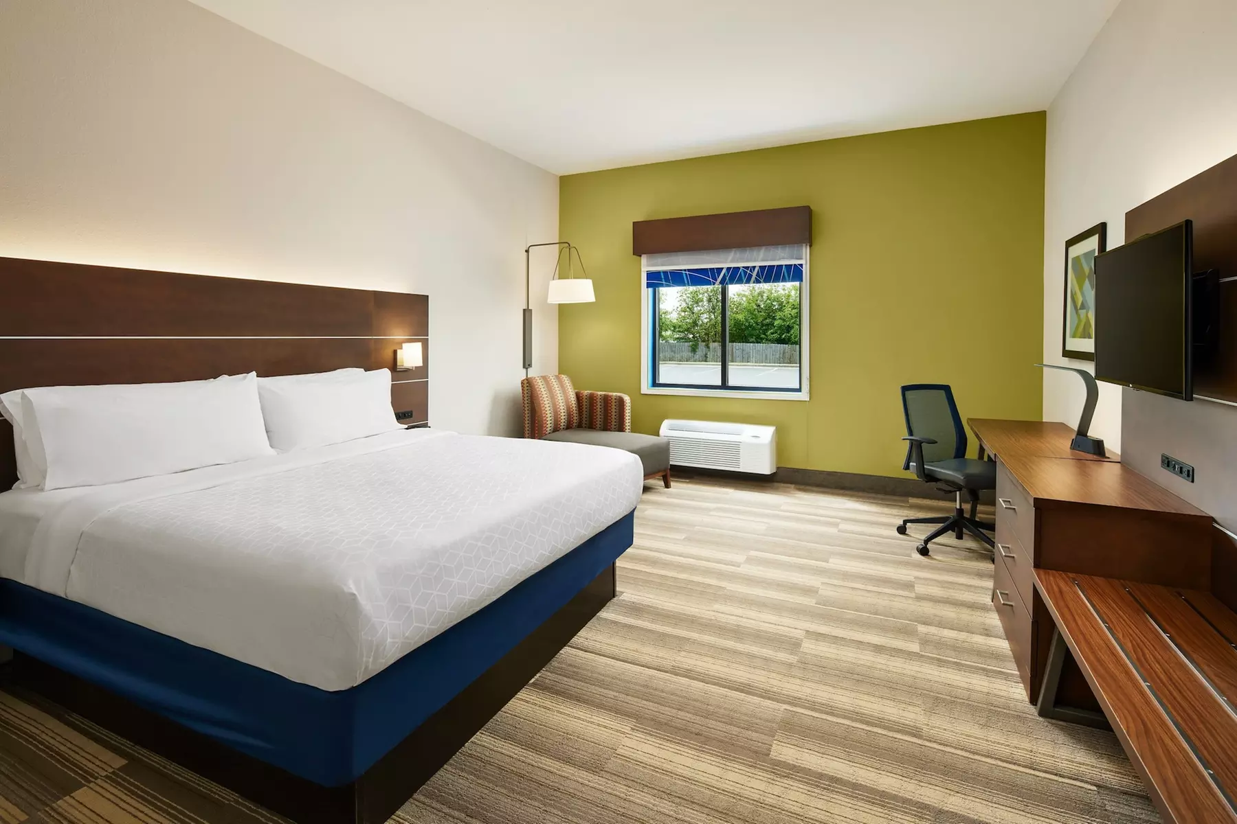 Holiday Inn Express Hotel & Suites Panama City-Tyndall by IHG - Primary Image