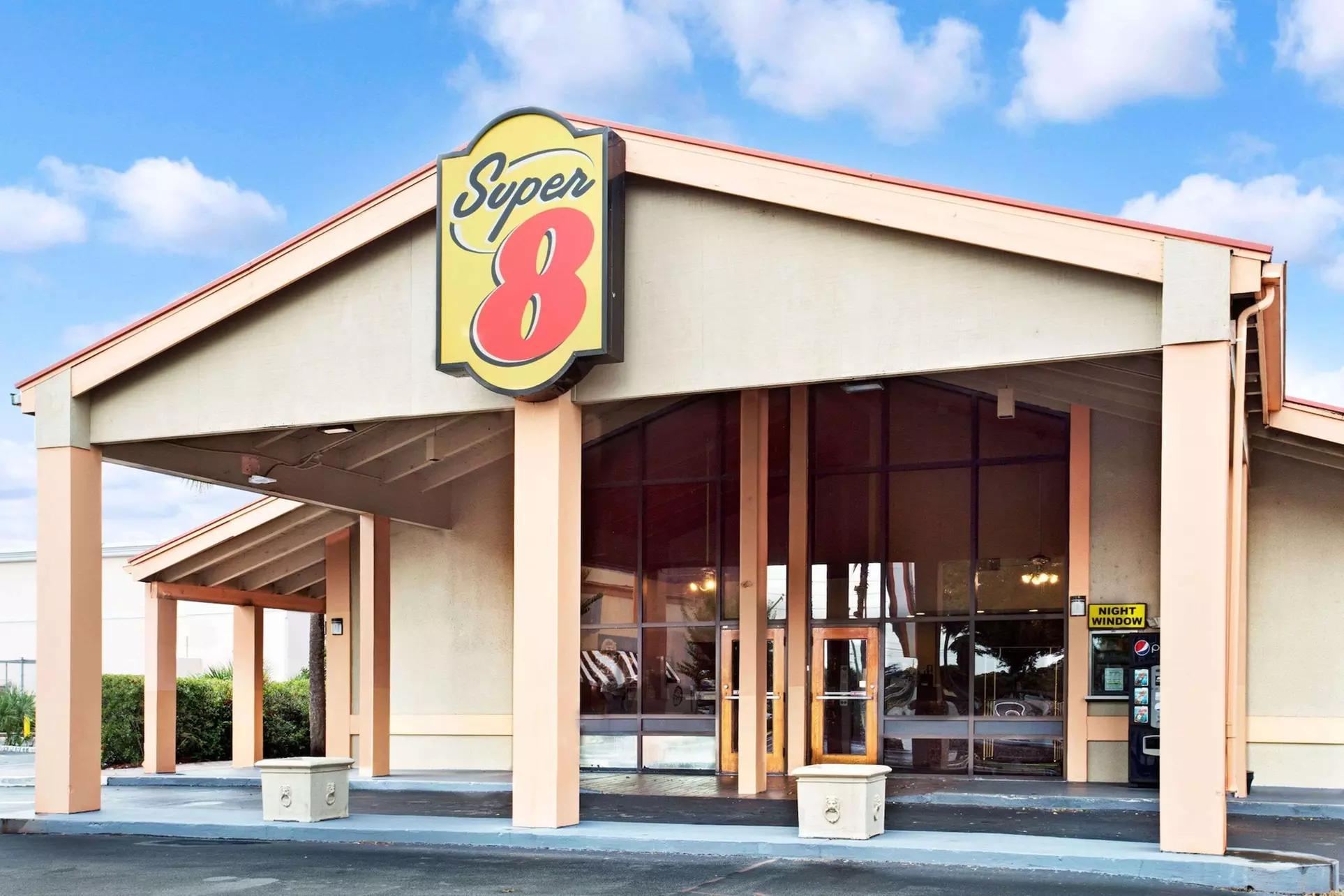Super 8 by Wyndham Kissimmee/Maingate/Orlando Area - Primary Image