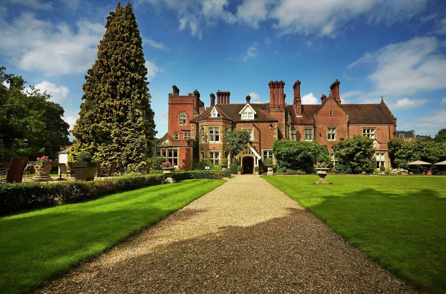 Alexander House And Utopia Spa - Primary Image