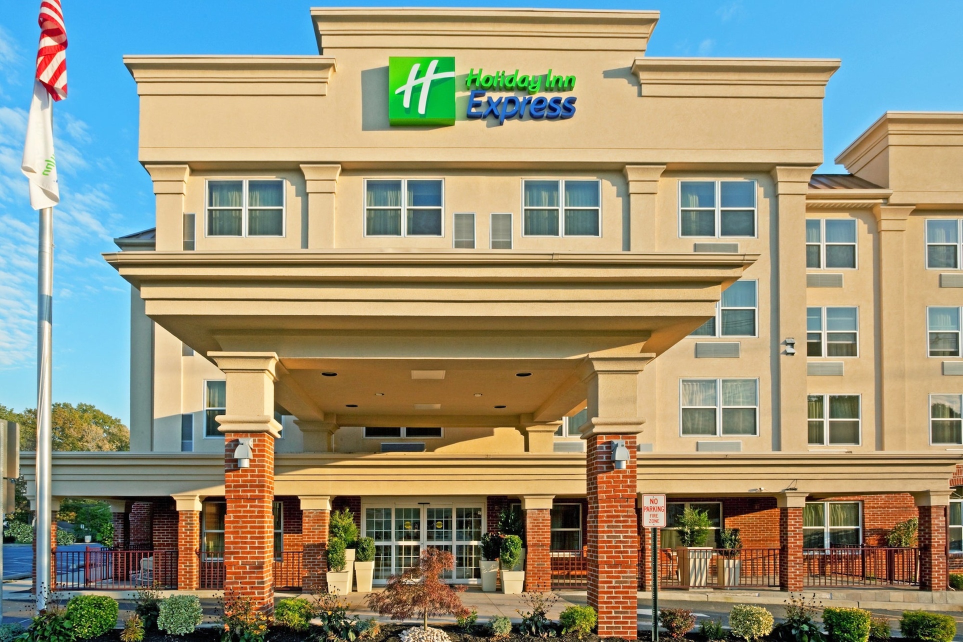 Holiday Inn Express Woodbridge, an IHG Hotel - Primary Image