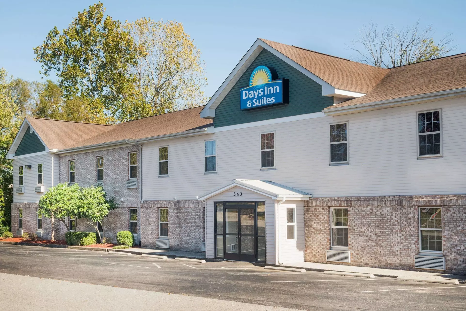 Days Inn & Suites by Wyndham Sellersburg - Primary Image