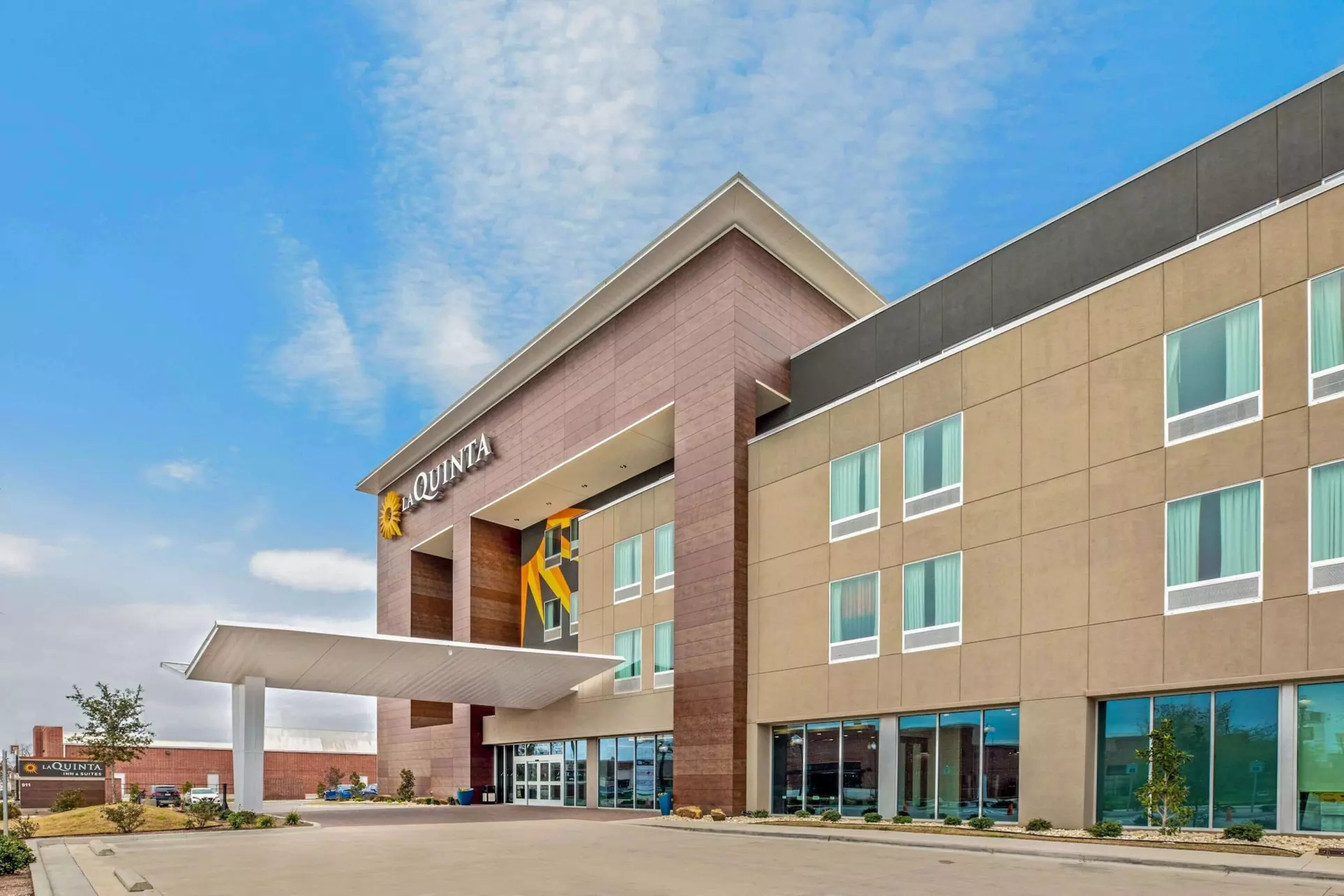 La Quinta Inn & Suites by Wyndham Waco Downtown - Baylor - Primary Image