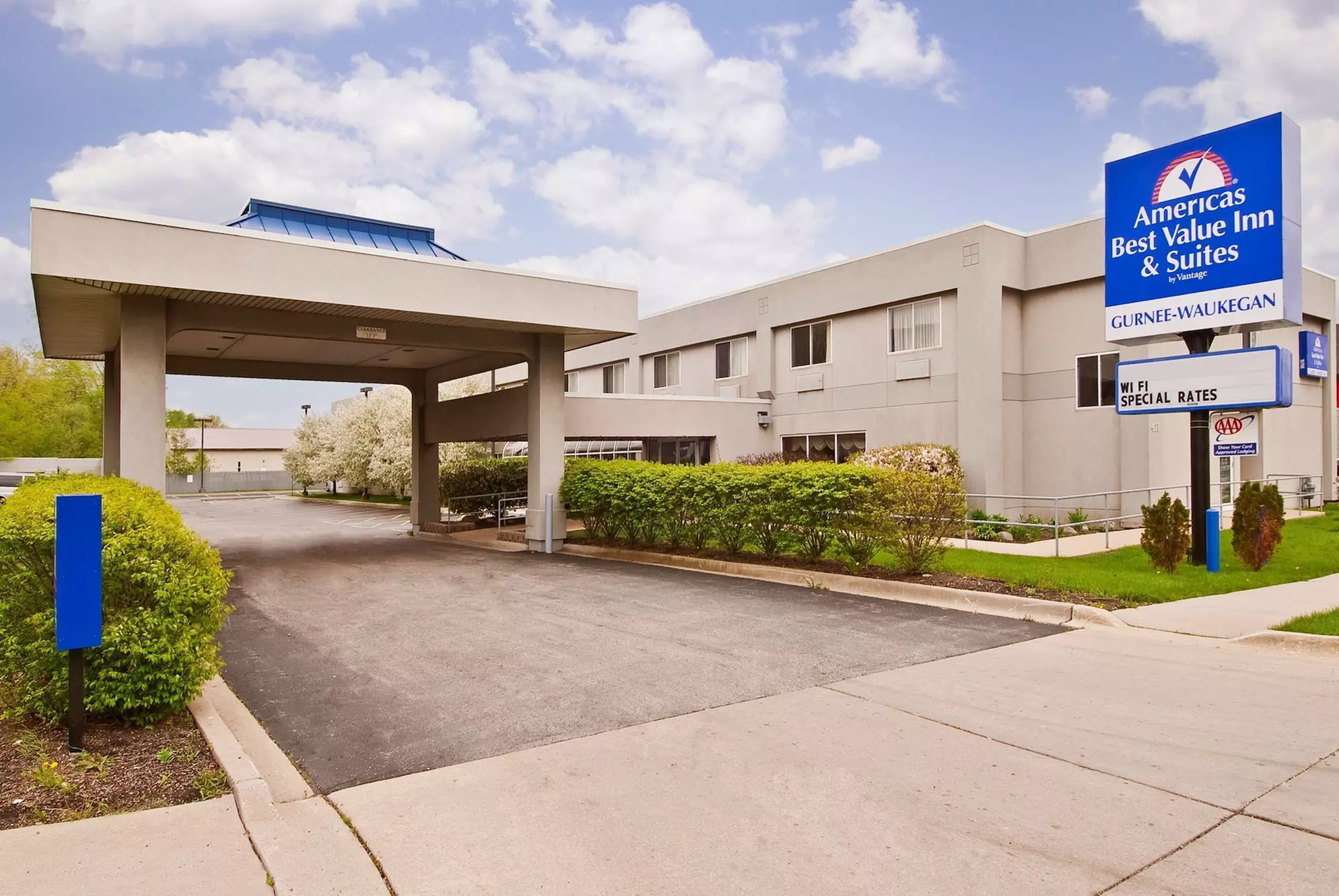 Americas Best Value Inn & Suites Waukegan Gurnee - Primary Image