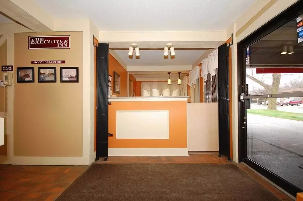 Americas Inn - Primary Image