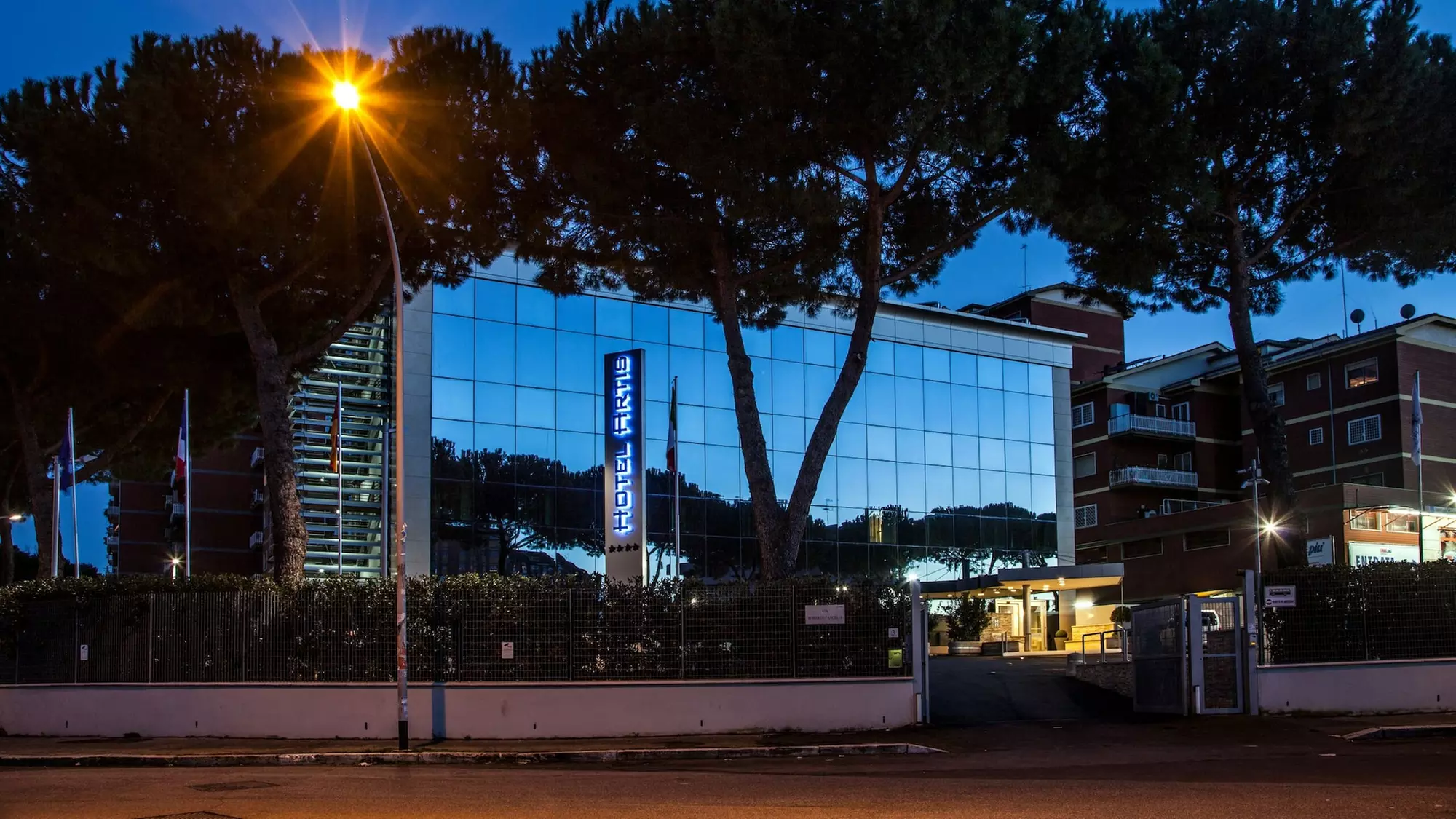 Hotel Artis - Primary Image