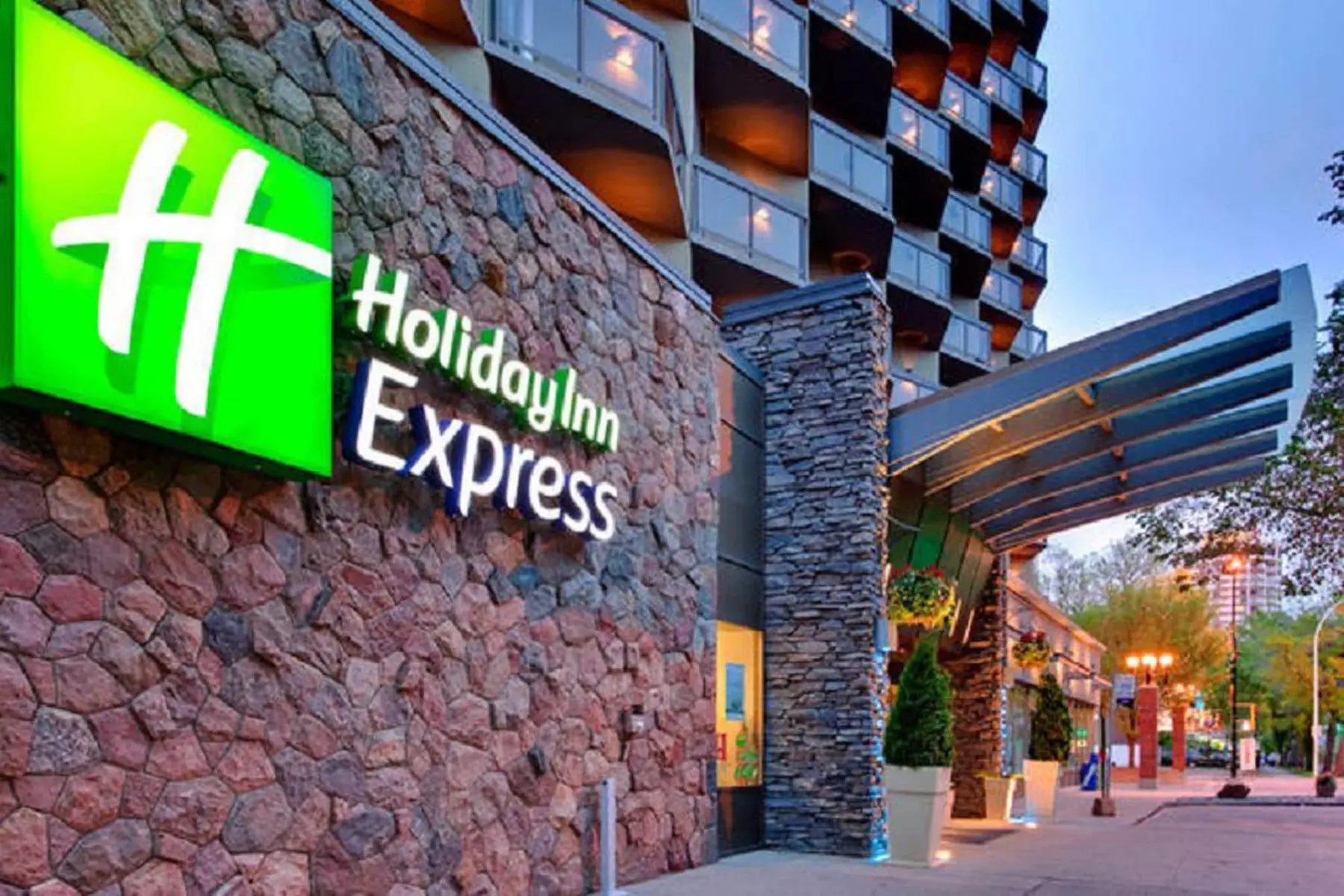 Holiday Inn Express Edmonton Downtown by IHG - Primary Image