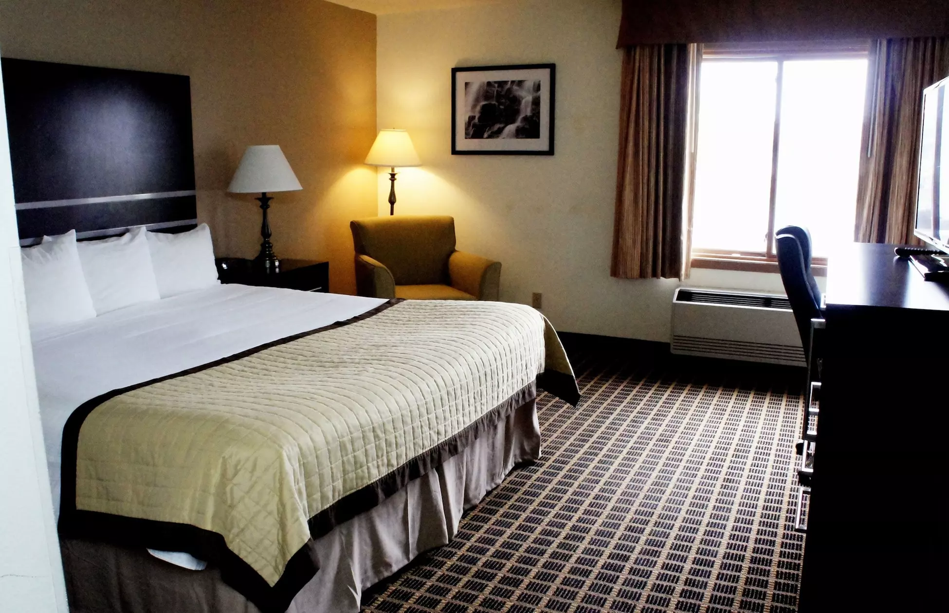 Baymont by Wyndham Green Bay - Primary Image