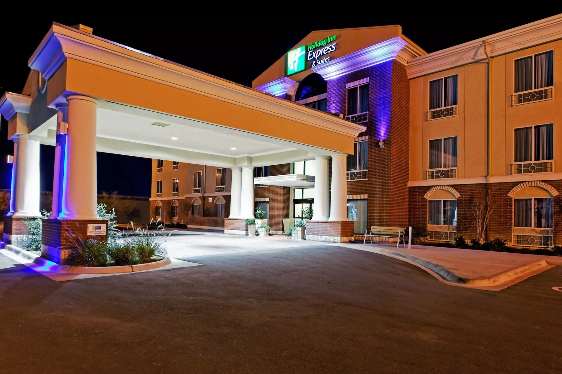 Holiday Inn Express Hotel & Suites Ozona by IHG - Primary Image
