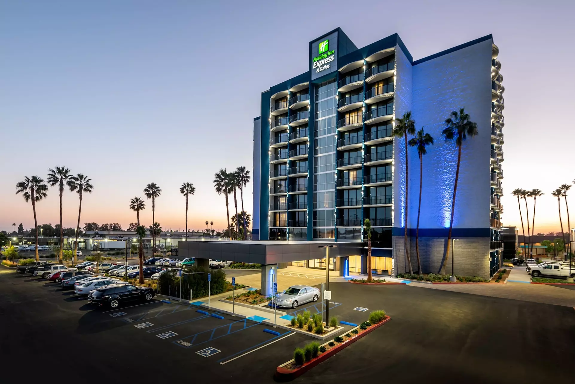 Holiday Inn Express And Suites Santa Ana - Orange County by IHG - Primary Image