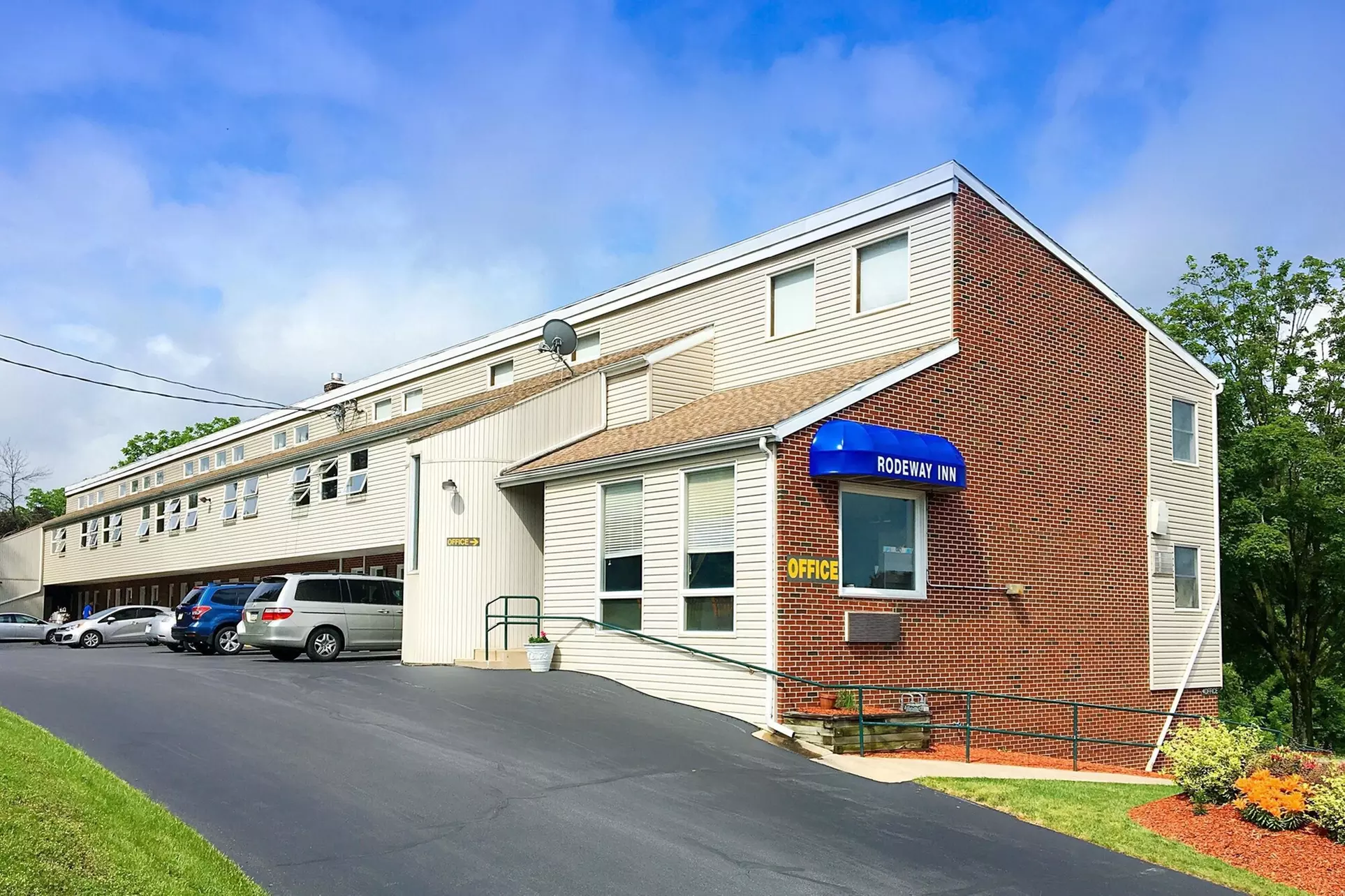 Rodeway Inn State College - near University - Primary Image