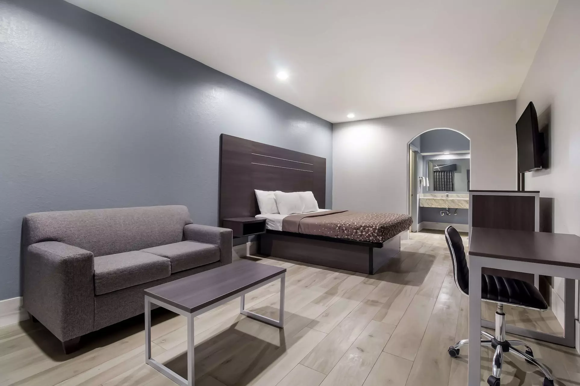 Americas Best Value Platinum Inn & Suites - Primary Image