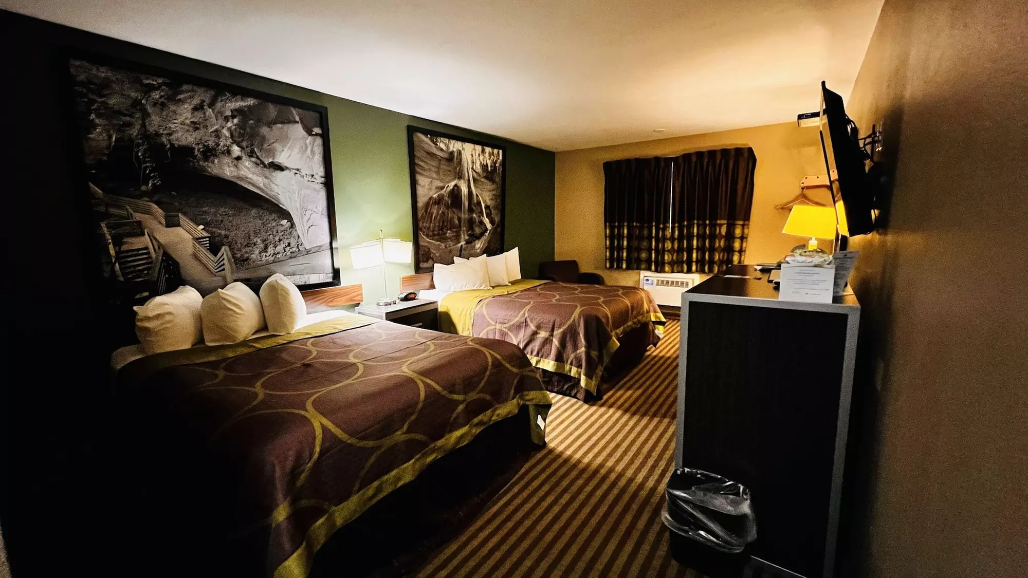 Super 8 by Wyndham Fremont NE - Primary Image