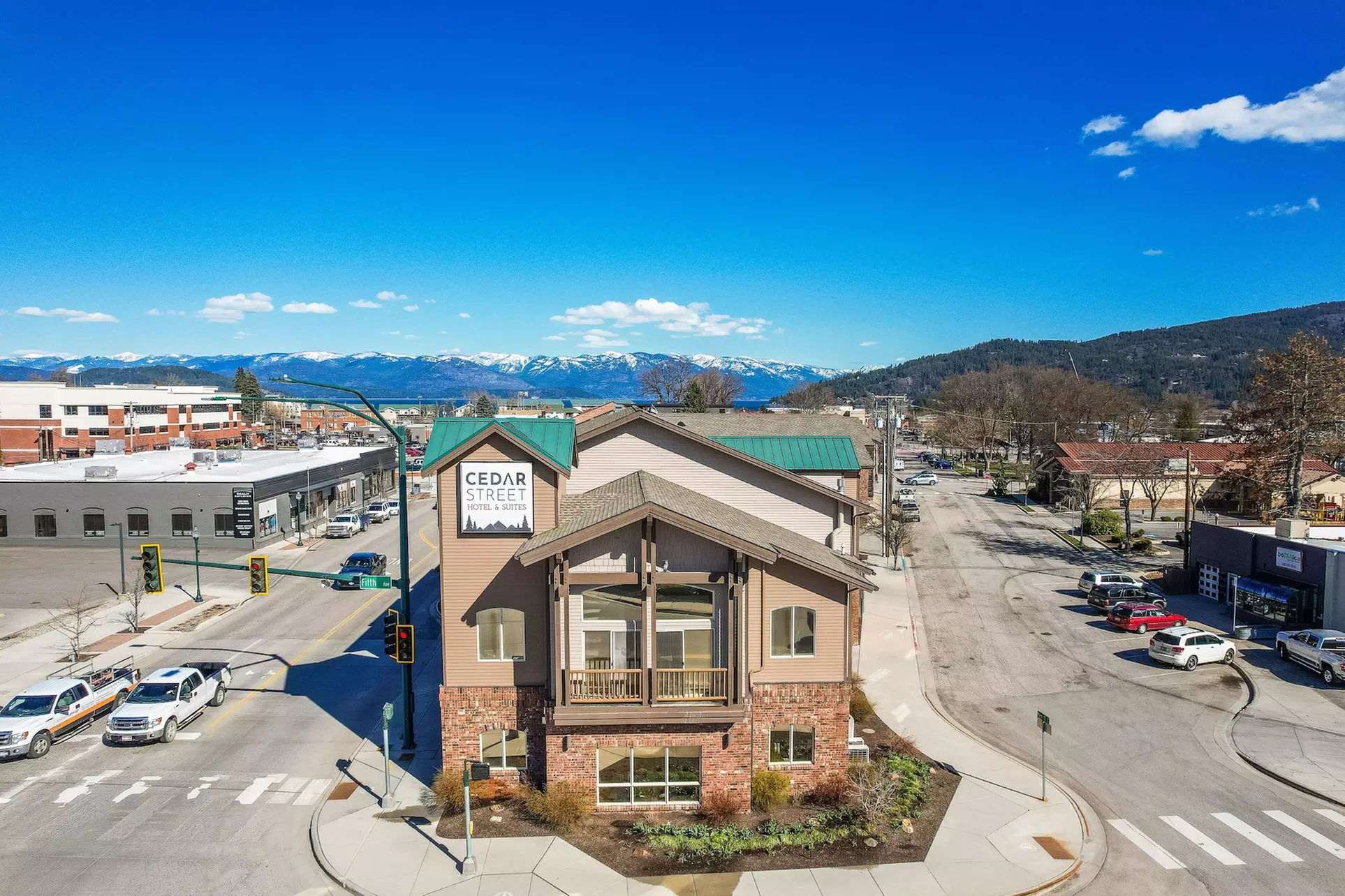 Cedar Street Hotel and Suites - Primary Image