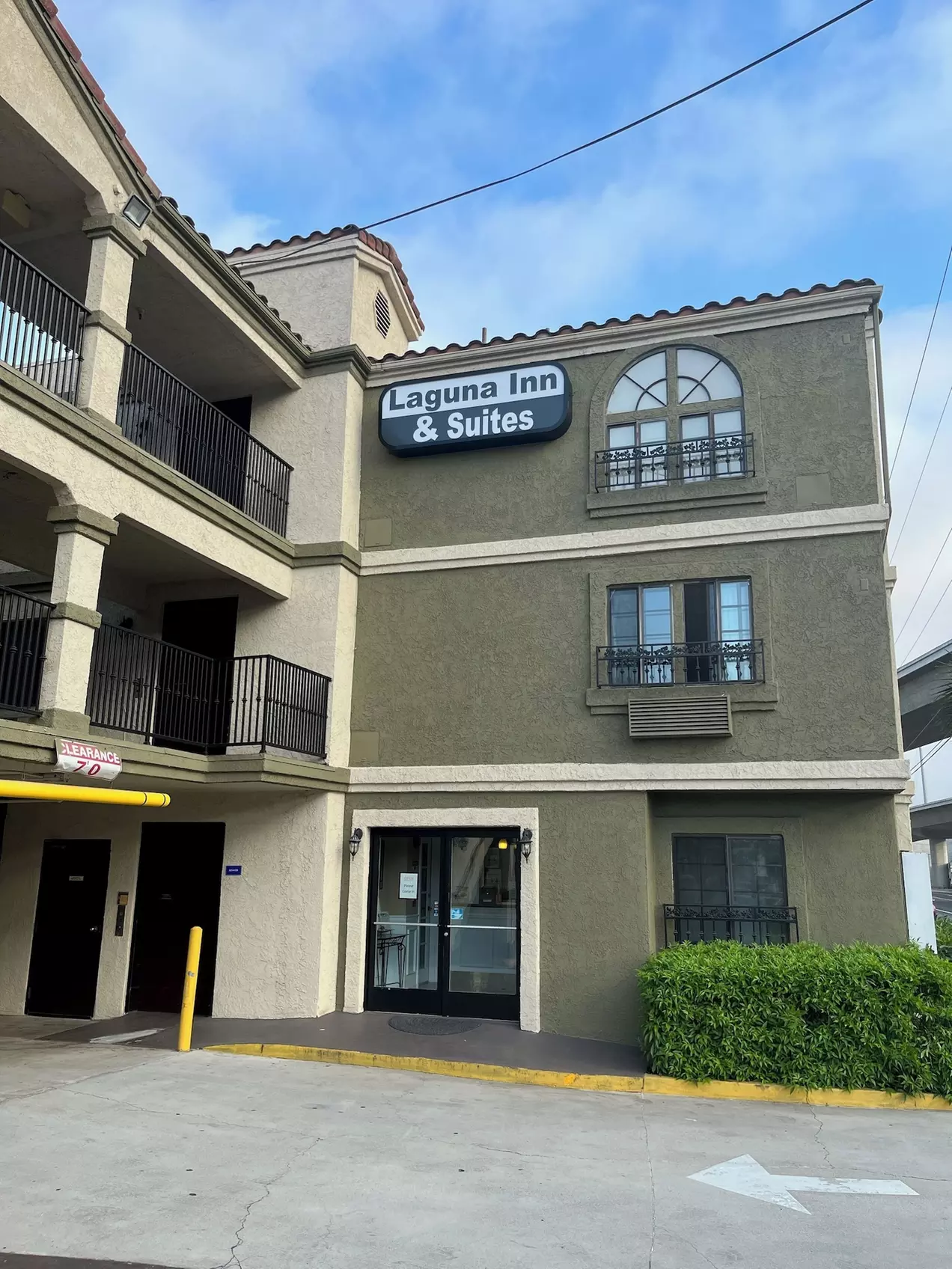 Laguna Inn & Suites - Primary Image