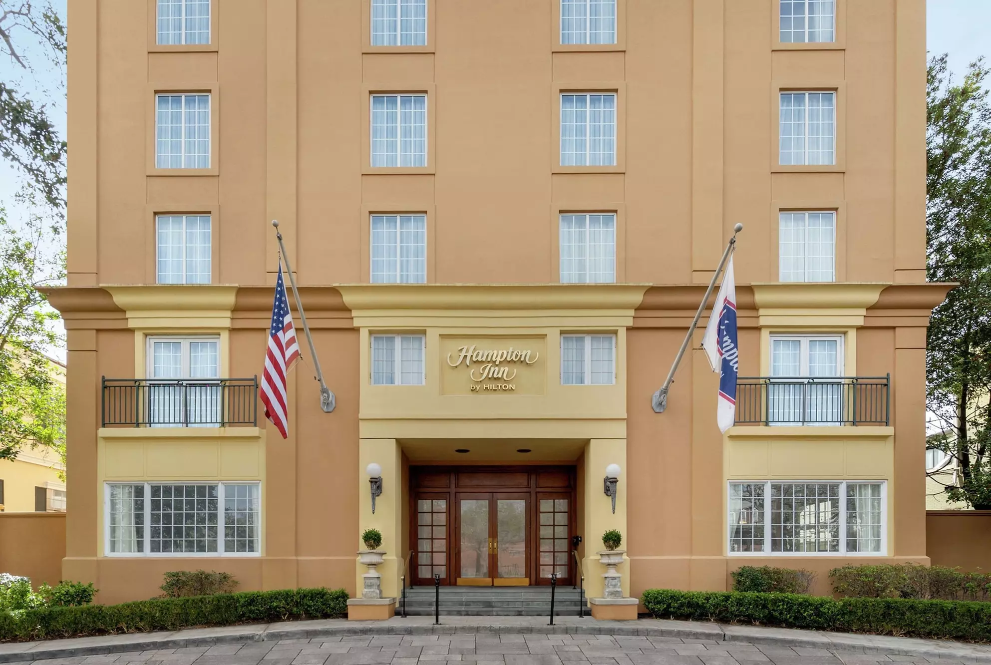 Hampton Inn New Orleans-St. Charles Ave./Garden District - Primary Image