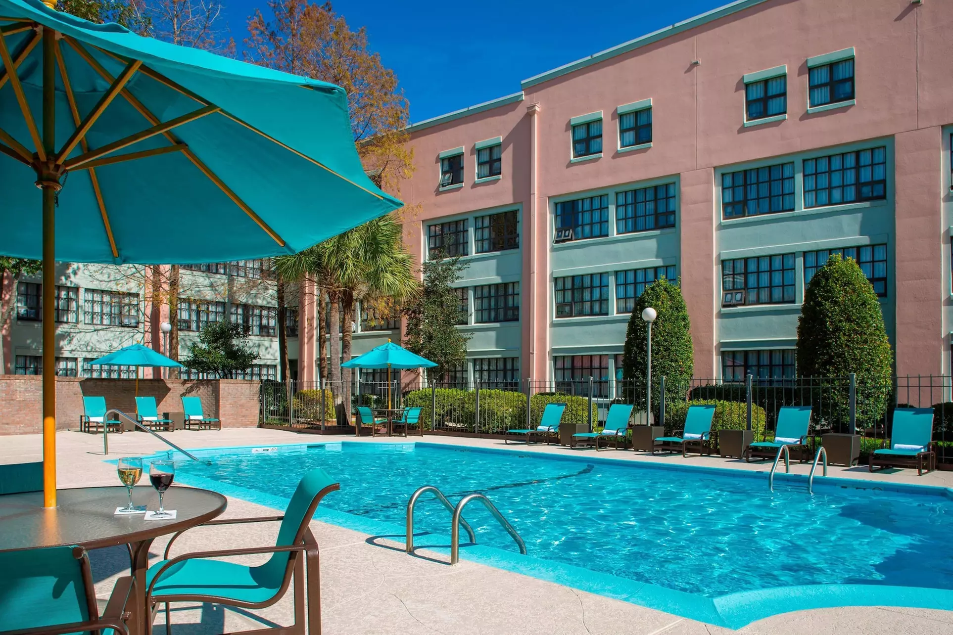 Sonesta ES Suites New Orleans Convention Center - Primary Image