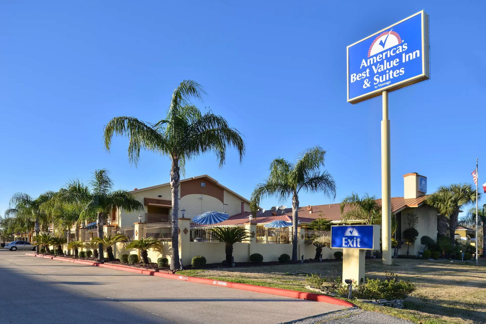 Americas Best Value Inn & Suites Alvin Houston - Primary Image