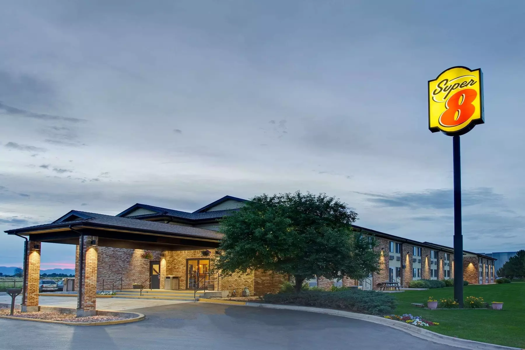 Super 8 by Wyndham Fort Collins - Primary Image