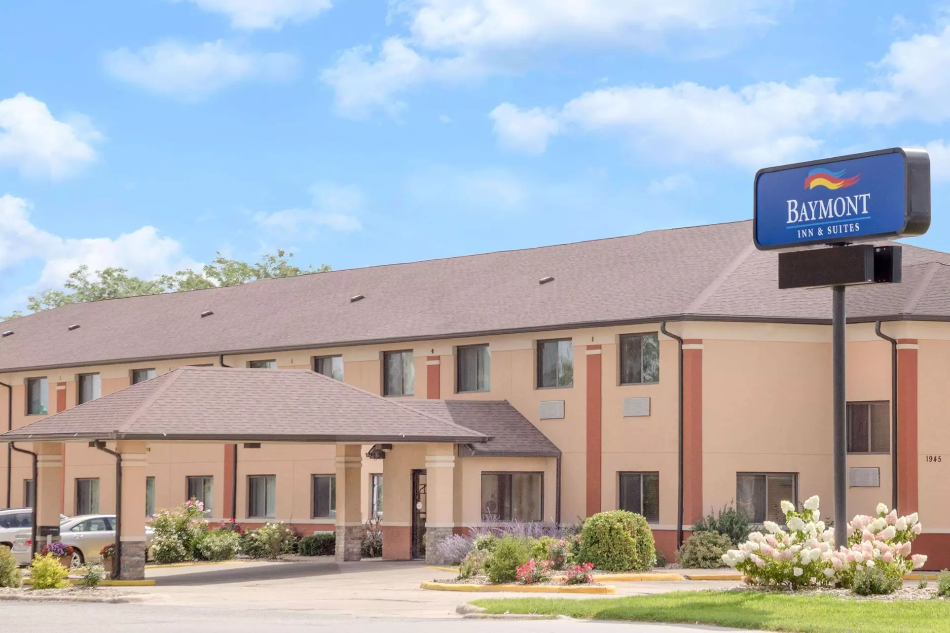Baymont by Wyndham Waterloo - Primary Image