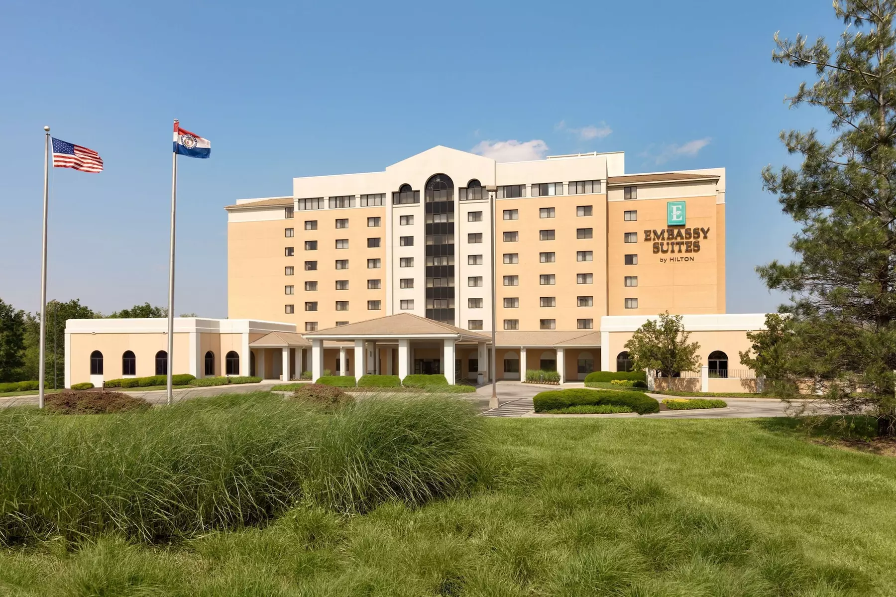 Embassy Suites by Hilton Kansas City International Airport - Primary Image