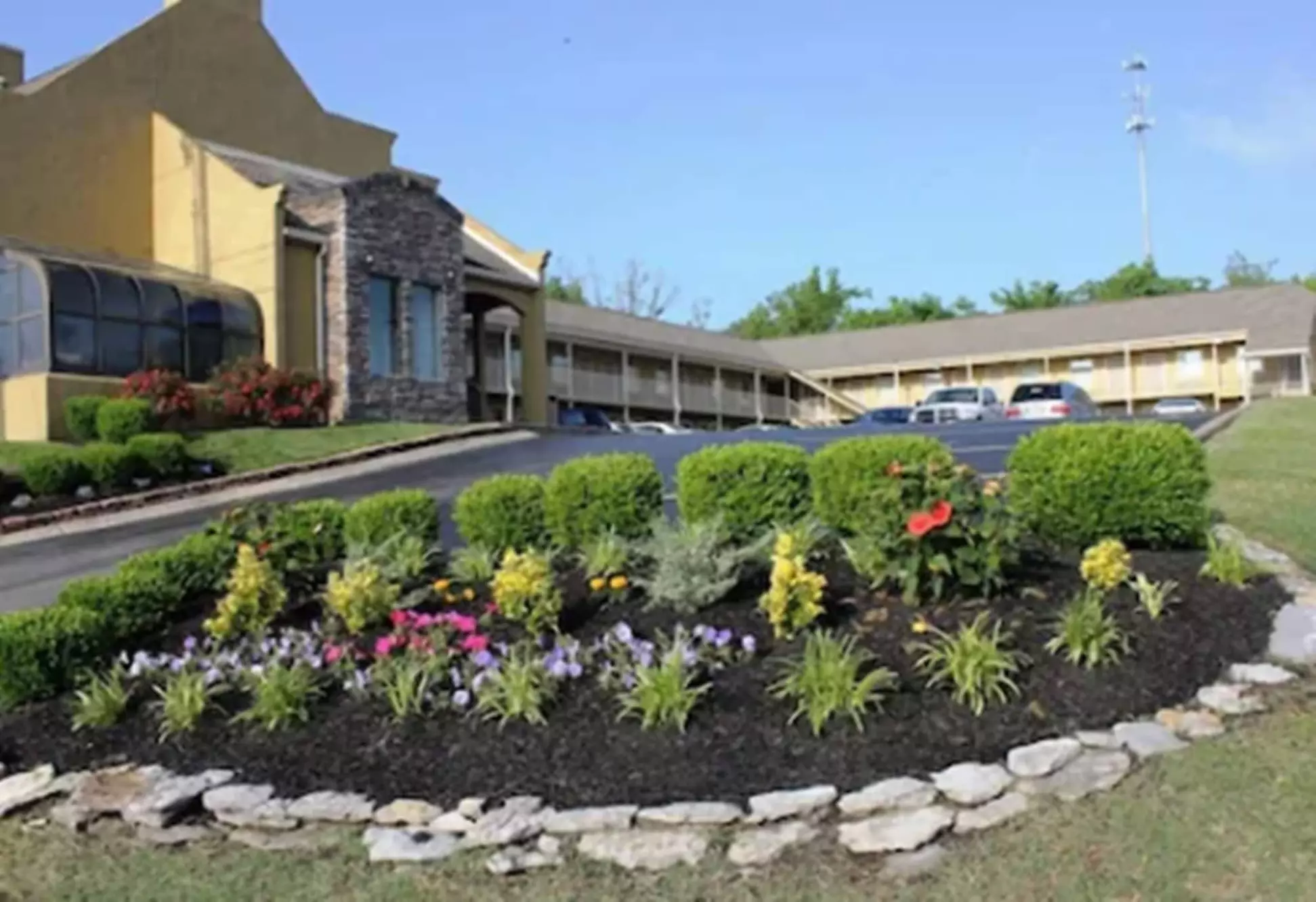 Antioch Quarters Inn and Suites - Primary Image