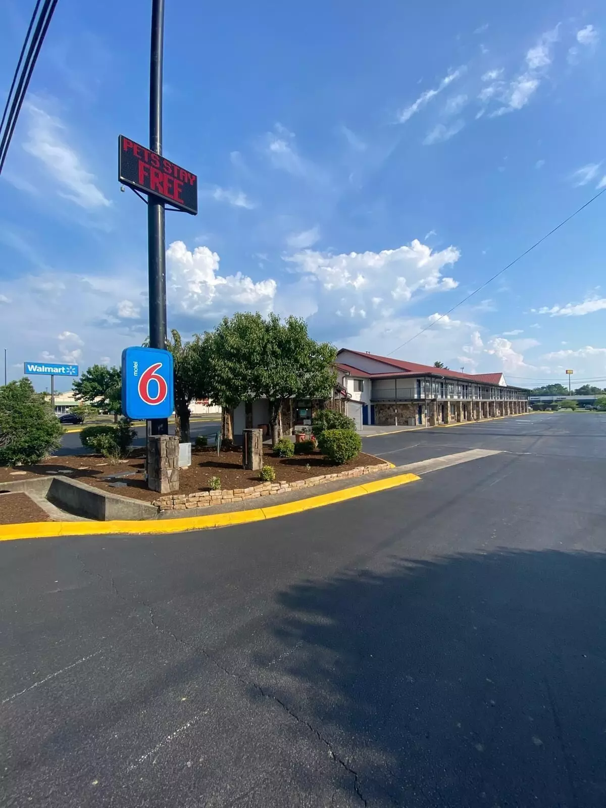 Motel 6 Manchester, TN - Primary Image