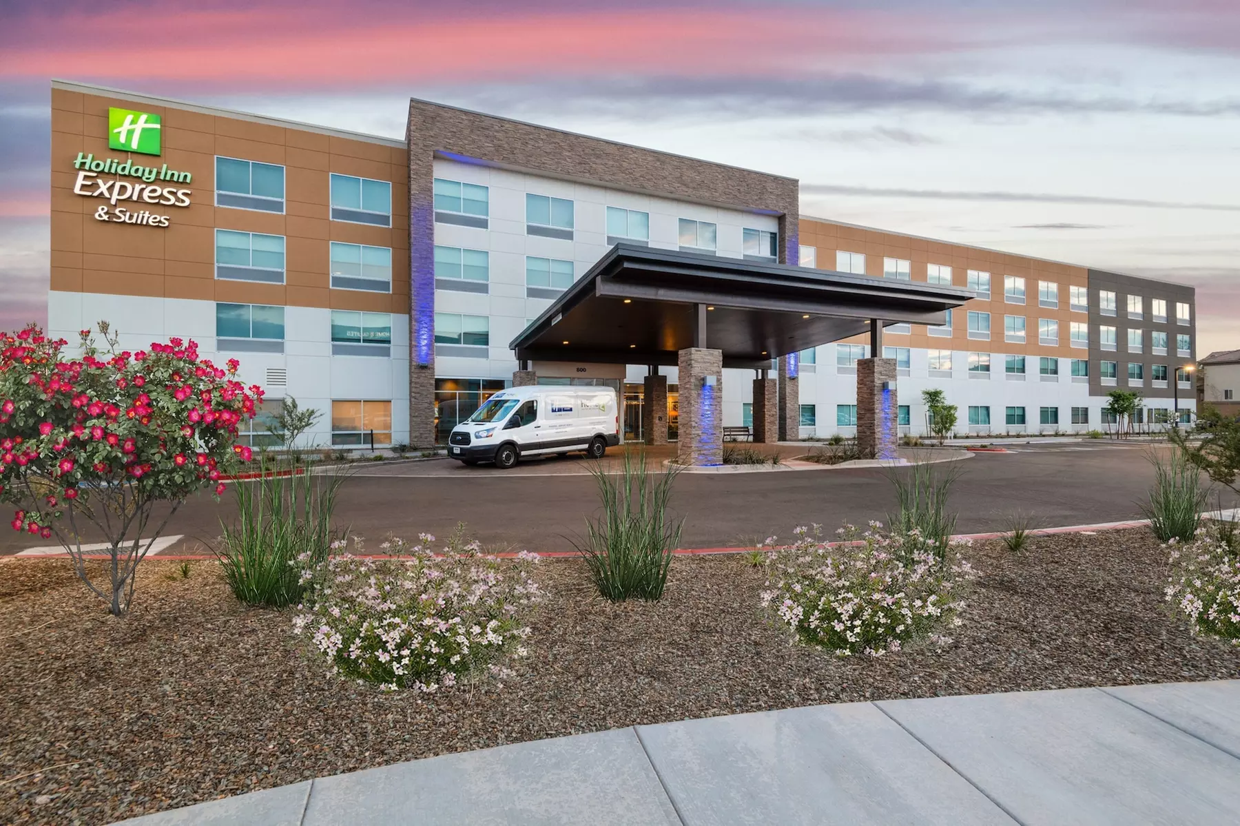 Holiday Inn Express & Suites Phoenix - Airport North by IHG - Primary Image