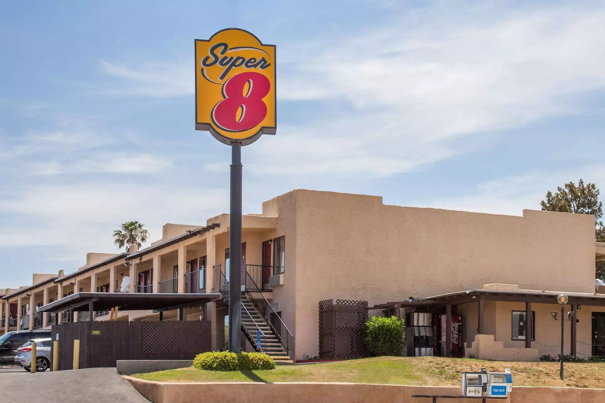 Super 8 by Wyndham Barstow - Primary Image