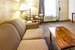 Rodeway Inn & Suites - Second Medium