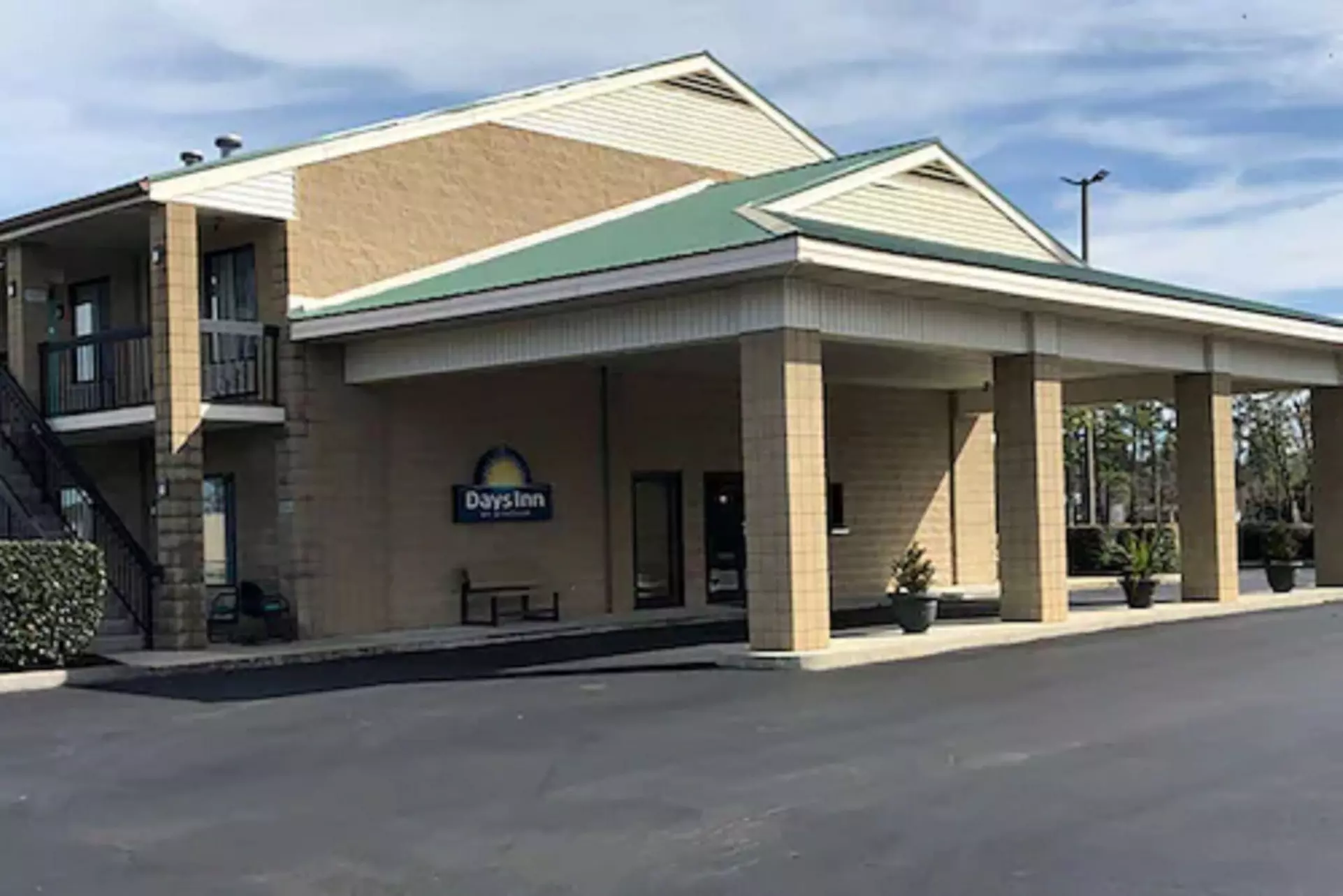 Days Inn by Wyndham Cape Carteret near Emerald Isle - Primary Image