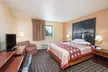 Super 8 by Wyndham Lebanon - Second Medium