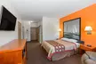 Super 8 by Wyndham Salina - Second Medium