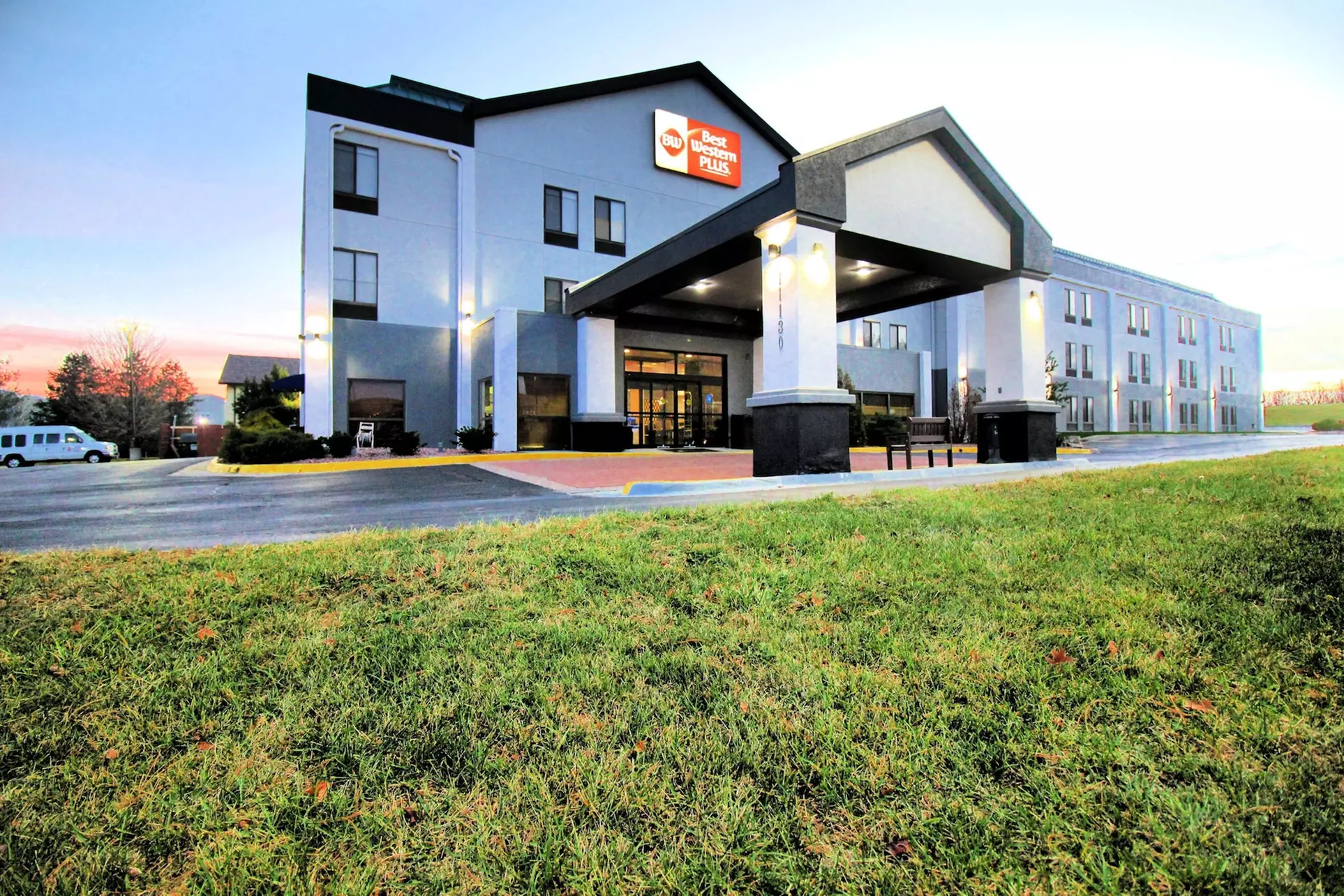 Best Western Plus Kansas City Airport-KCI East - Primary Image
