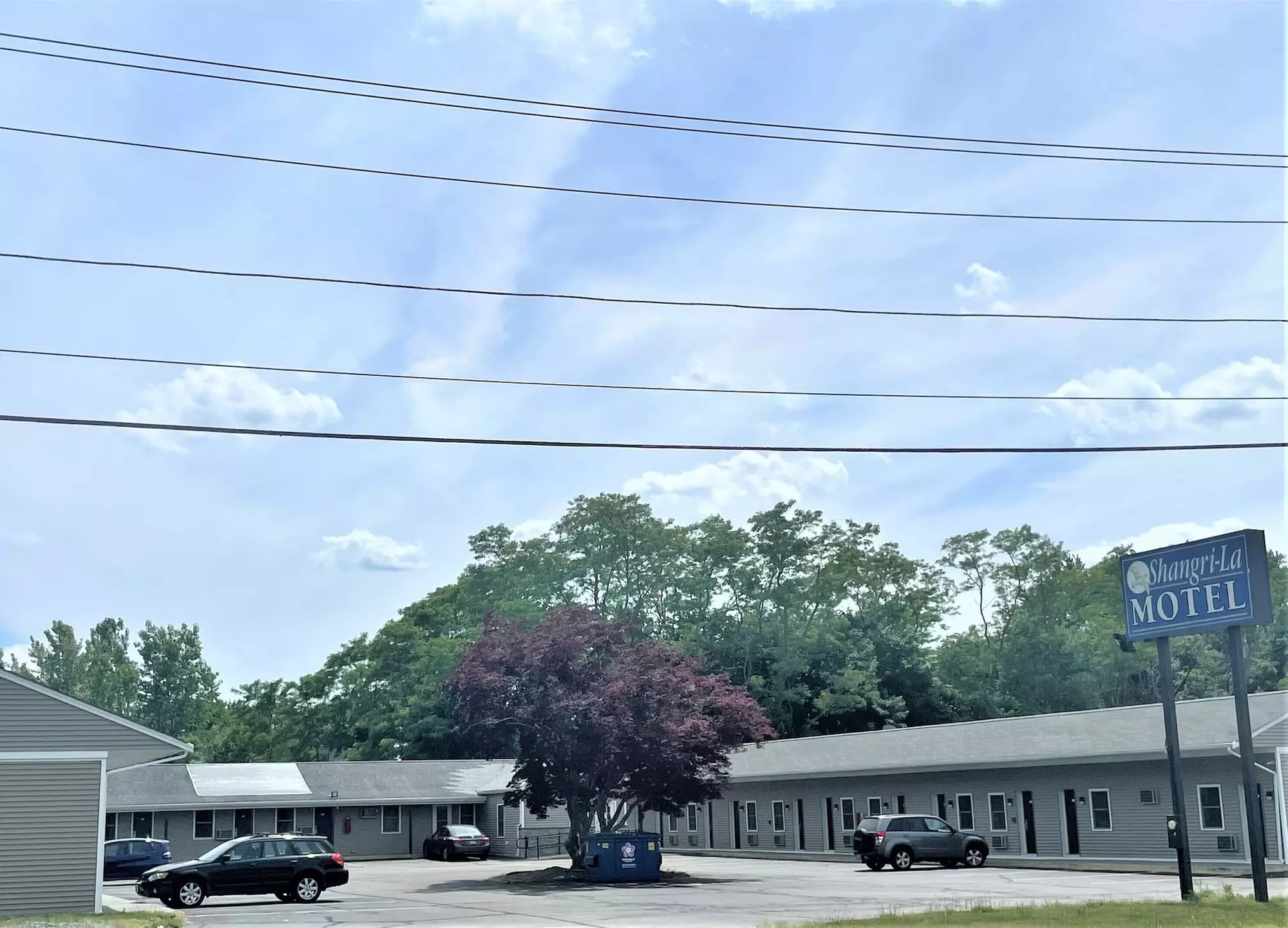 Shangri La Motel - Primary Image