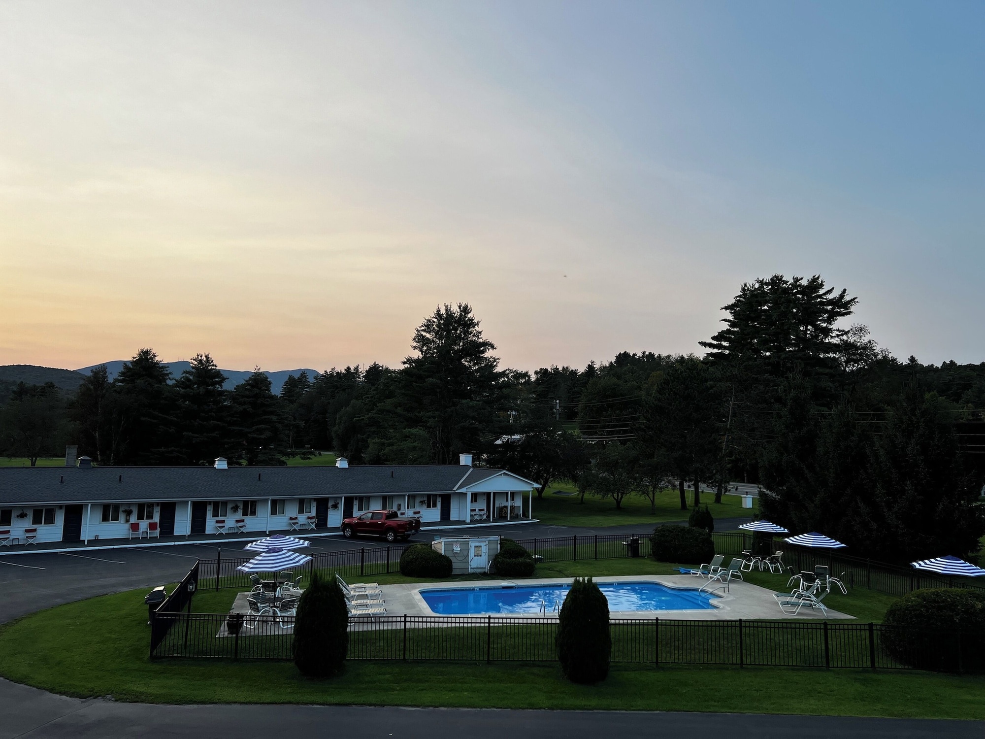 Stowe Motel & Snowdrift - Primary Image
