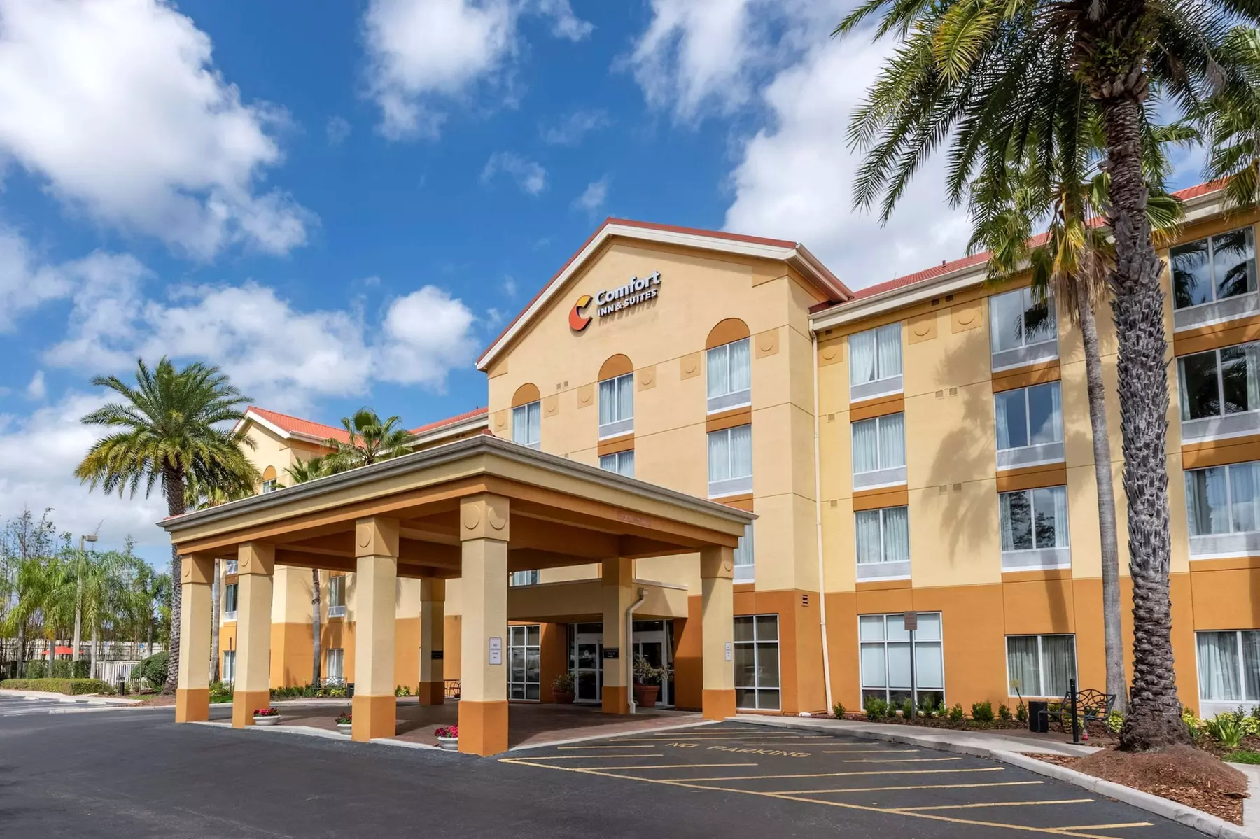 Comfort Inn & Suites Orlando North - Primary Image