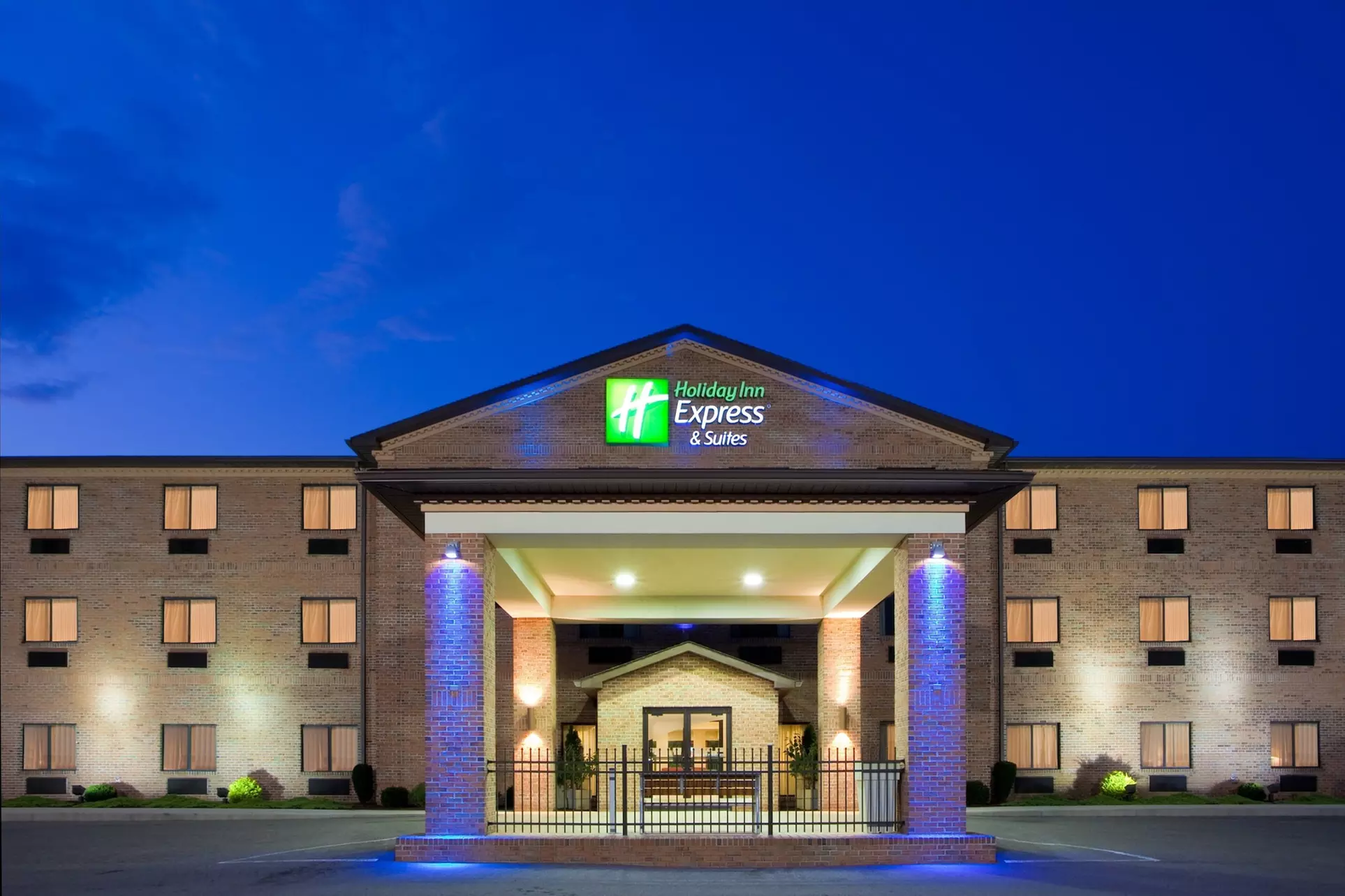 Holiday Inn Express Hotel & Suites ELKINS, an IHG Hotel - Primary Image