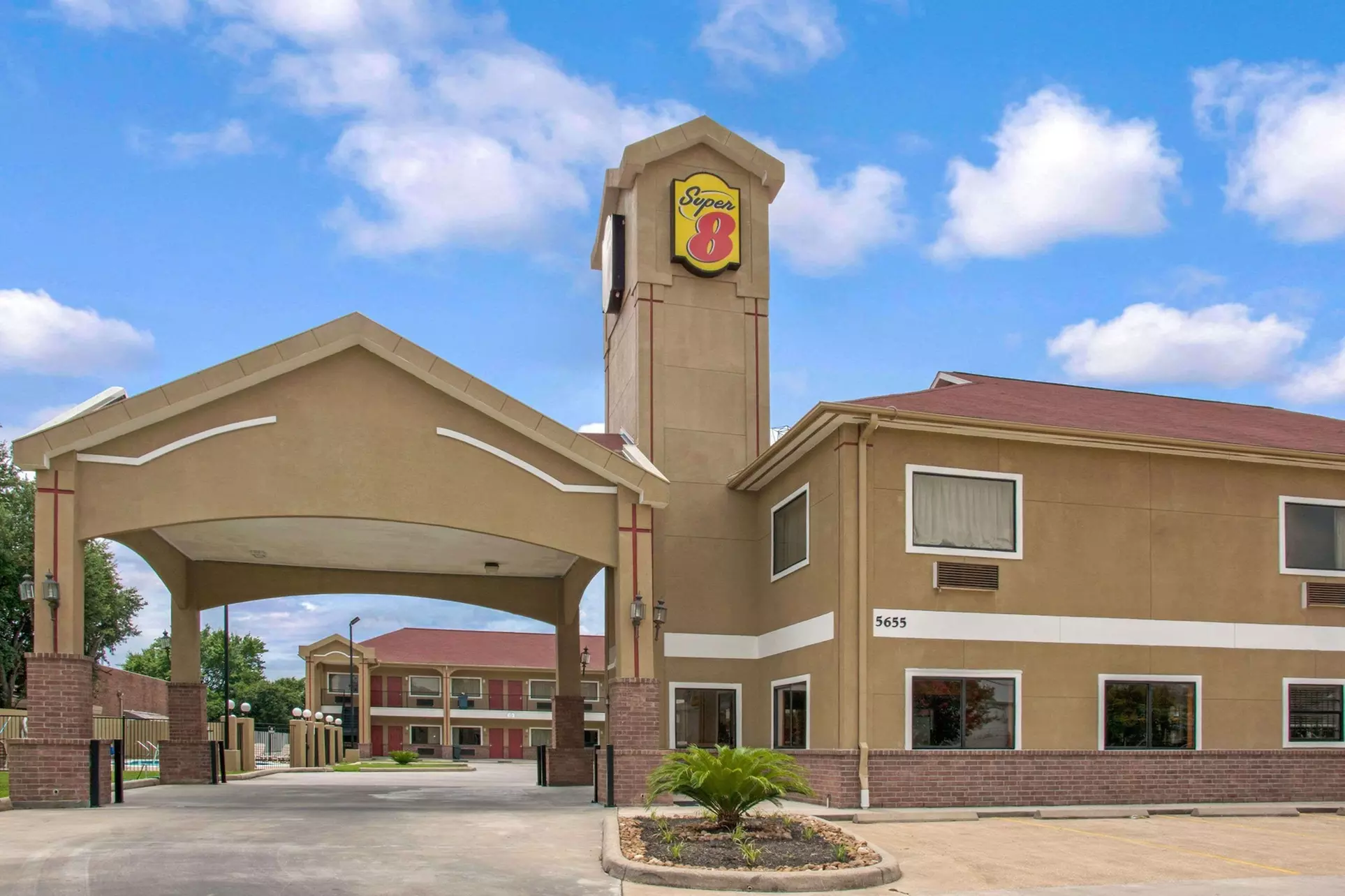 Super 8 by Wyndham Houston/Brookhollow NW - Primary Image