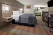 Rodeway Inn - Second Medium