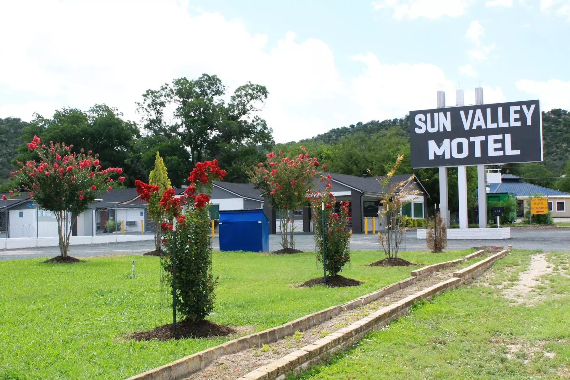 Sun Valley Motel - Primary Image
