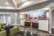 La Quinta Inn & Suites by Wyndham Atlanta Alpharetta - Second Medium