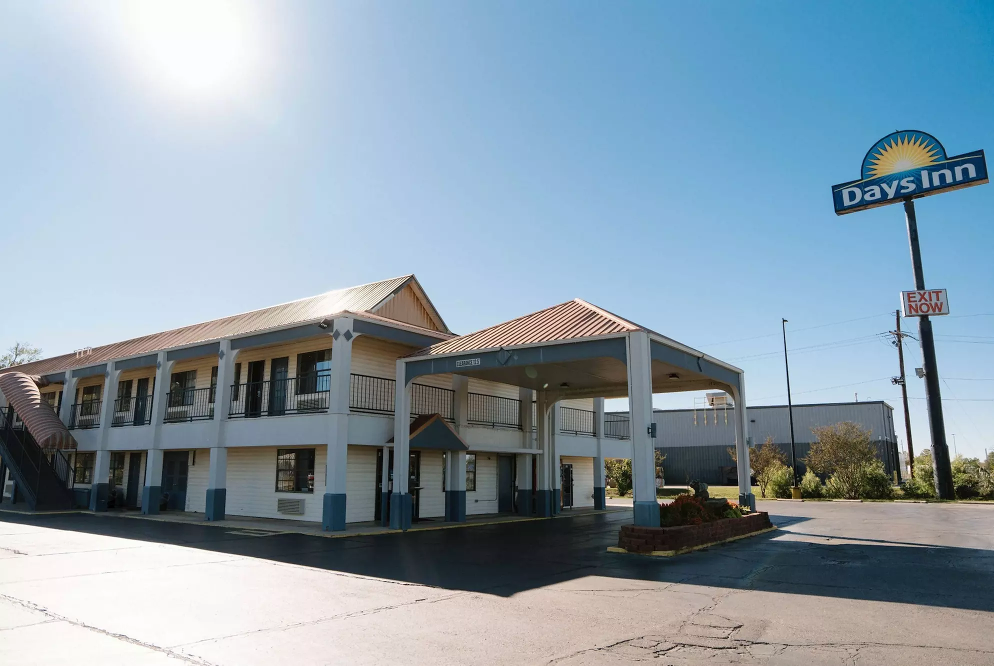Days Inn by Wyndham Monroe LA - Primary Image